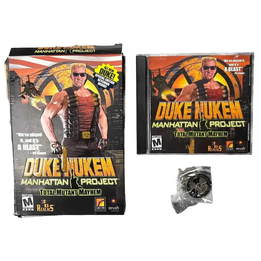 2002 Duke Nukem Manhattan Project 3D Realms Small Box PC complete with keychain